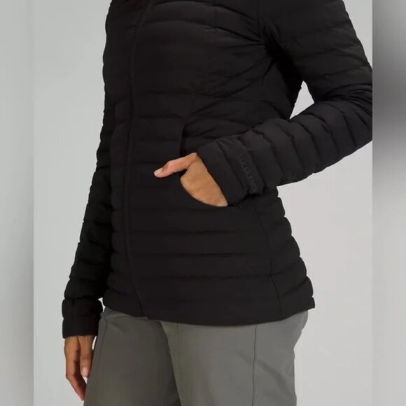 NWT Lululemon Women's Pack It Down Jacket - Picture 9 of 11